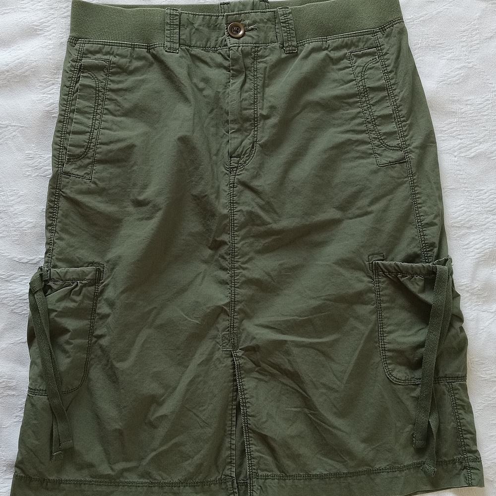 Women's EDDIE BAUER Green Lightweight cargo skirt size 4